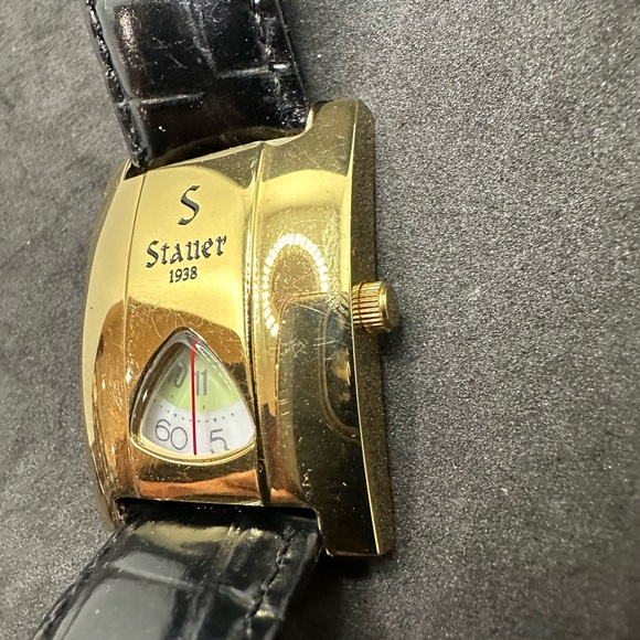 STAUER Elvis jump hour watch. - Picture 3 of 5